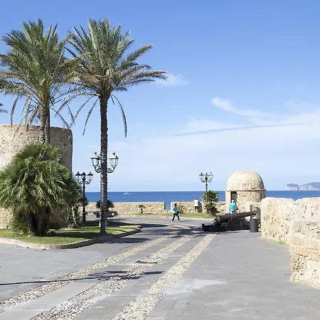 Apartment Non Dire Gatto - Elegant Rooftop Alghero